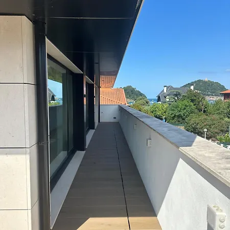 Penthouse With Private Pool 50m From The *