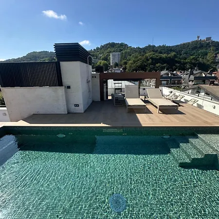 Penthouse With Private Pool 50m From The Апартаменты *