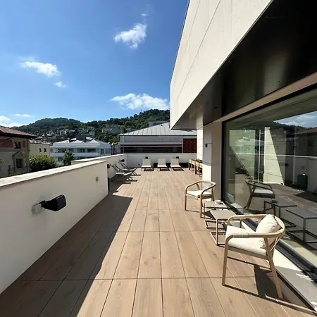 Апартаменты Penthouse With Private Pool 50m From The